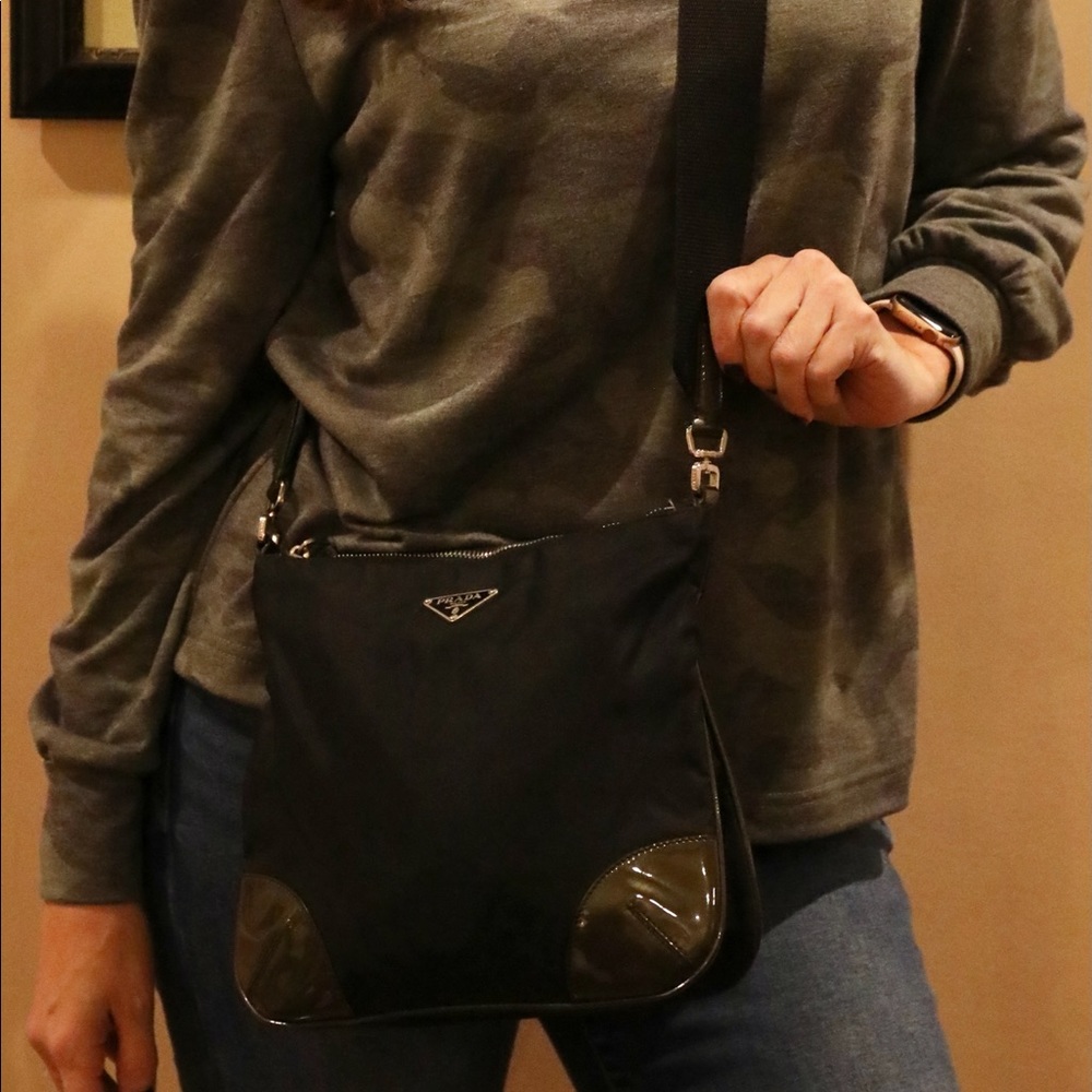 Prada excellent condition black crossbody black